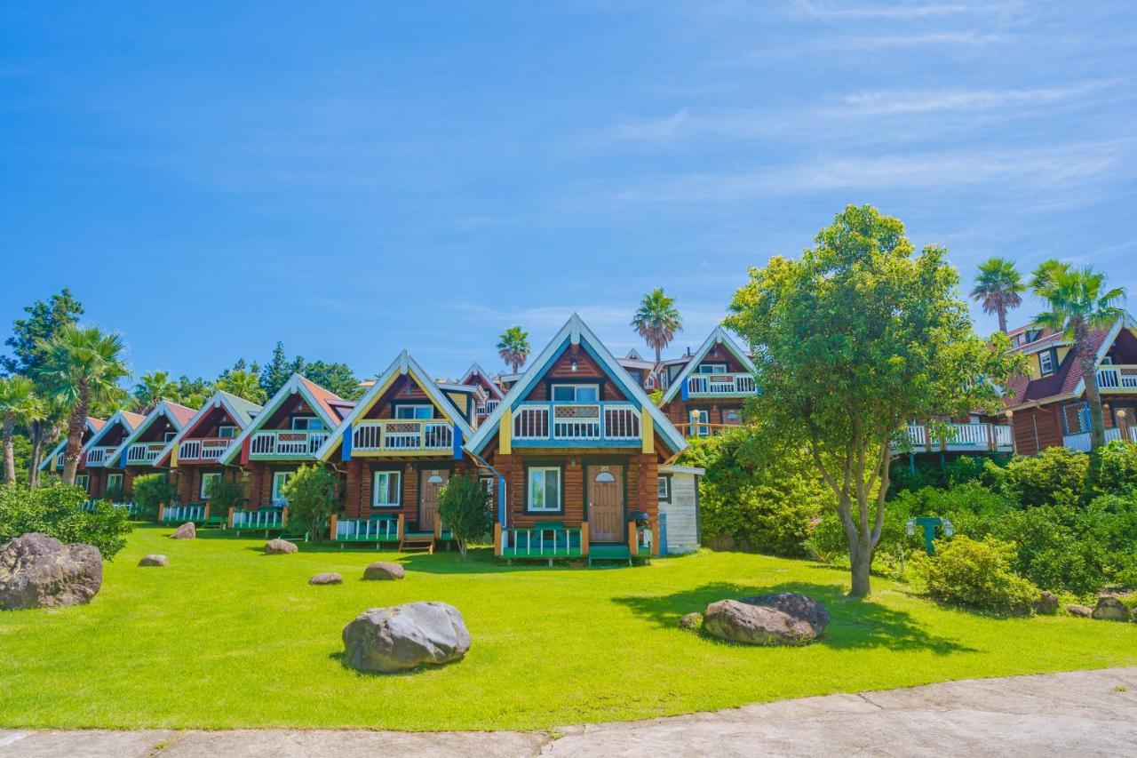 Jungmun Log Pension&Resort Seogwipo Extérieur photo