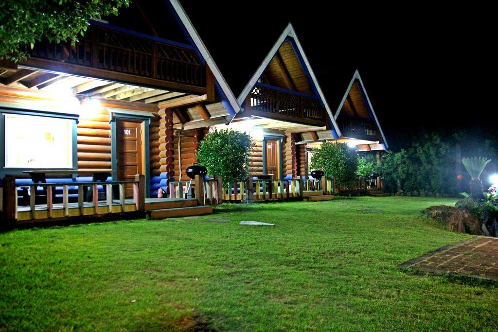 Jungmun Log Pension&Resort Seogwipo Extérieur photo