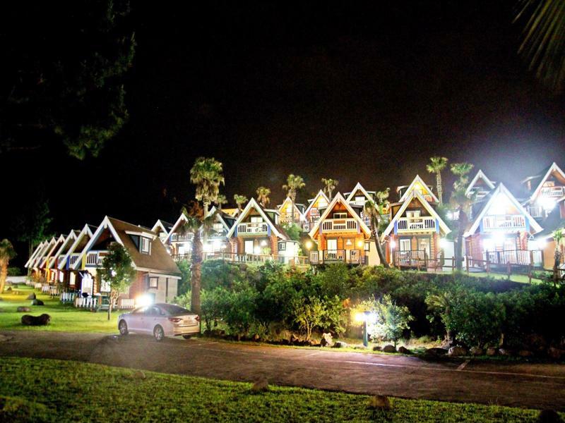 Jungmun Log Pension&Resort Seogwipo Extérieur photo